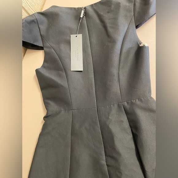 Halston Heritage | Cap Sleeve V Neck Faille Dress Black NWT mini | size 0 - Picture 5 of 5